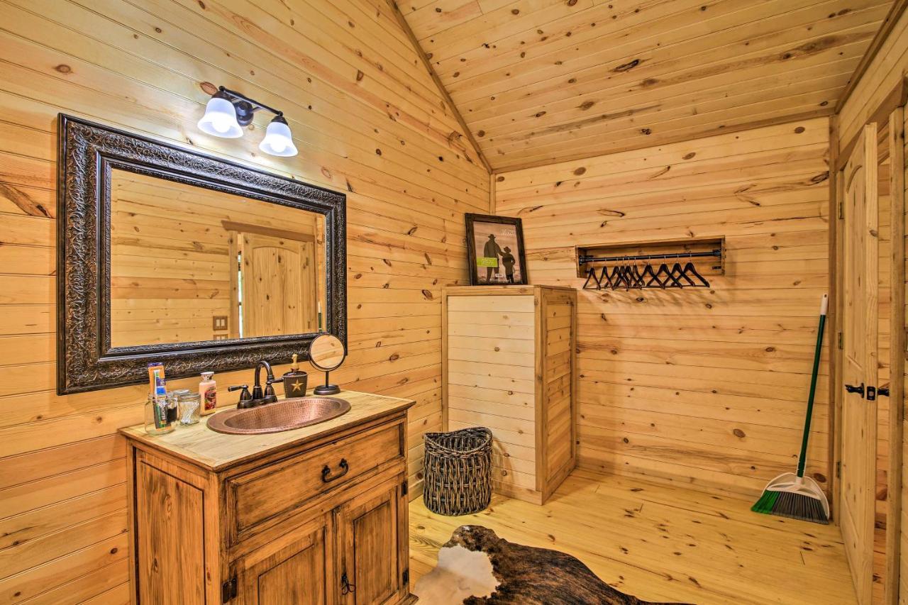 Rustic-Chic Country Cabin - 10 Mi To Main Street! Fredericksburg Exterior photo