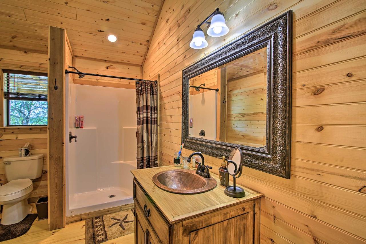 Rustic-Chic Country Cabin - 10 Mi To Main Street! Fredericksburg Exterior photo