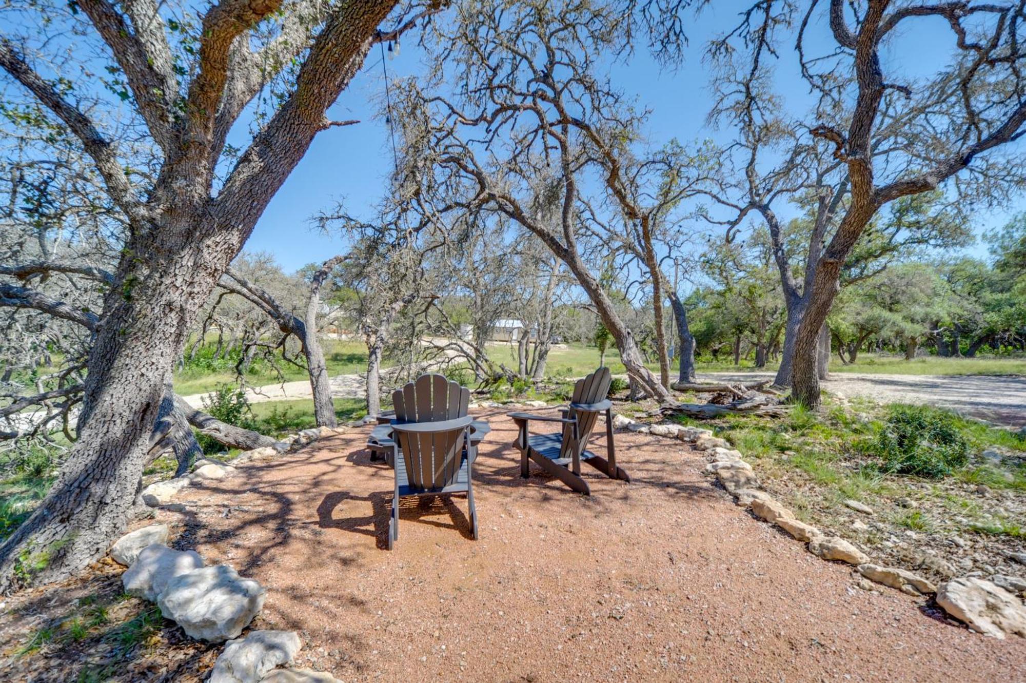 Rustic-Chic Country Cabin - 10 Mi To Main Street! Fredericksburg Exterior photo
